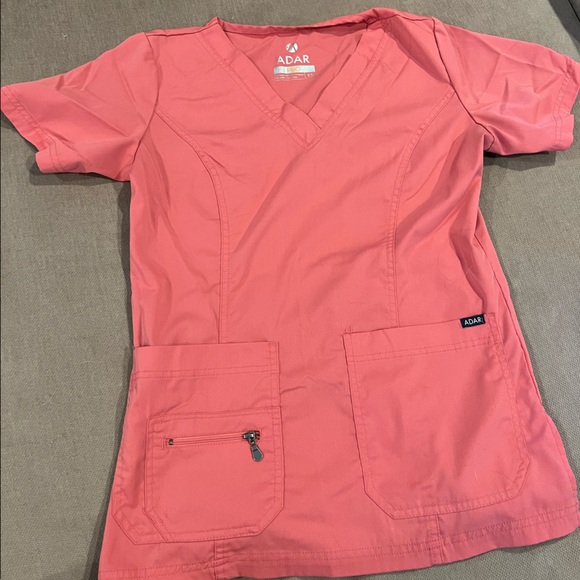 Adar Scrub Set - Picture 2 of 5